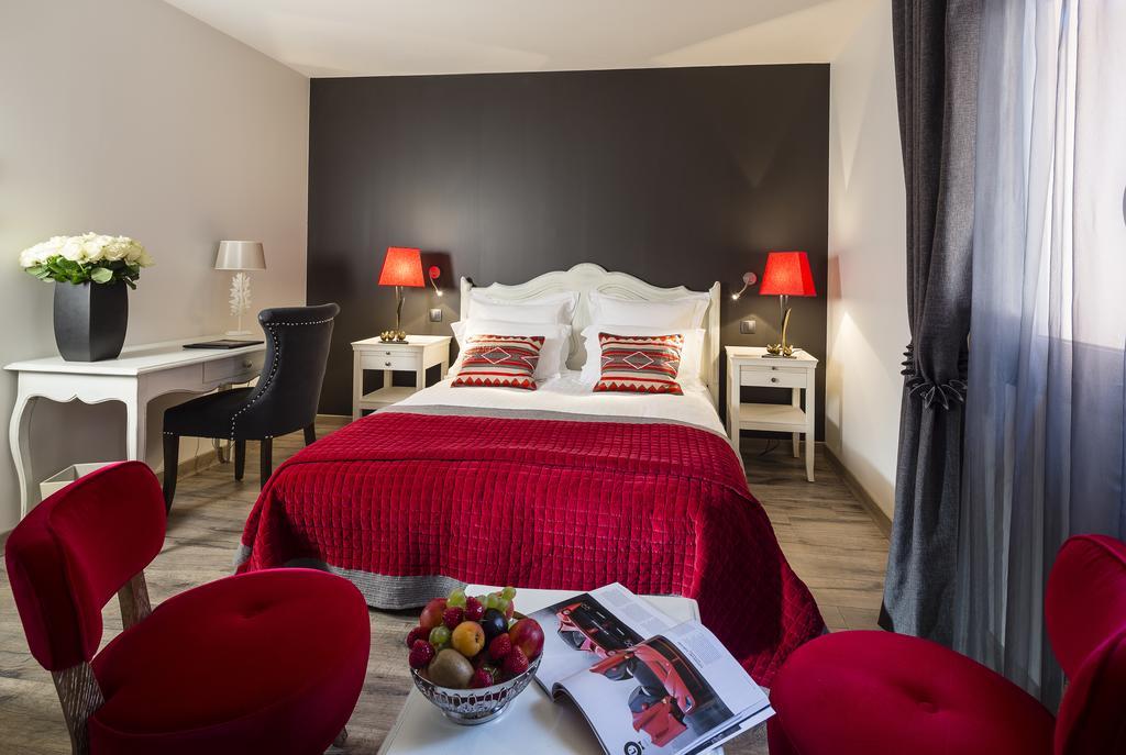 Hostellerie Les Gorges De Pennafort Callas Habitación foto