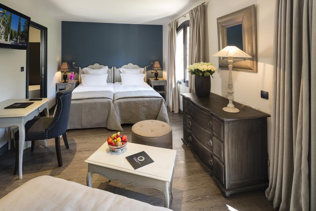 Hostellerie Les Gorges De Pennafort Callas Habitación foto